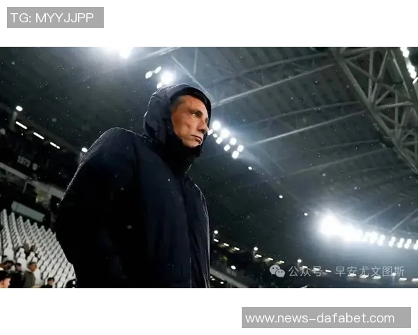 赞布罗塔强调尤文应坚定支持弗拉霍维奇并重视伊尔迪兹的培养 赞布罗塔强调尤文应坚定支持弗拉霍维奇并重视伊尔迪兹的培养