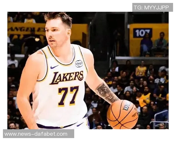 东契奇坦言失误过多导致球队失利直言责任在我绝不该出现九次失误 东契奇坦言失误过多导致球队失利直言责任在我绝不该出现九次失误