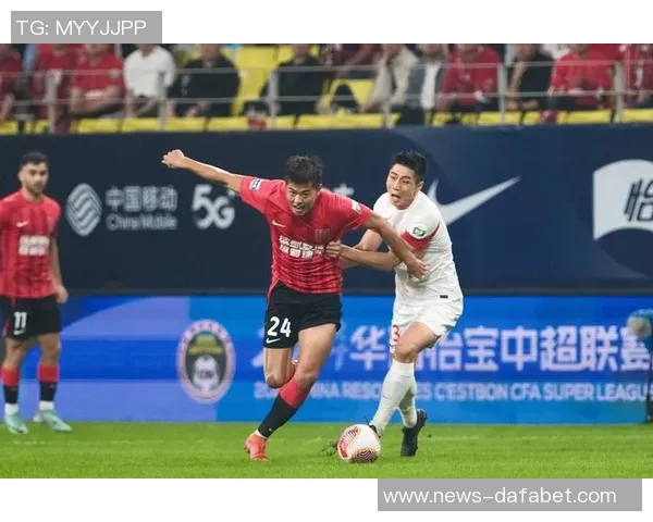 中超最佳阵容揭晓法比奥瓦科领衔蓉城海港球员表现突出 中超最佳阵容揭晓法比奥瓦科领衔蓉城海港球员表现突出