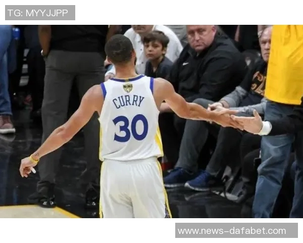 名宿点评赫拉芬贝赫上赛季表现出色本赛季状态下滑令人失望 名宿点评赫拉芬贝赫上赛季表现出色本赛季状态下滑令人失望