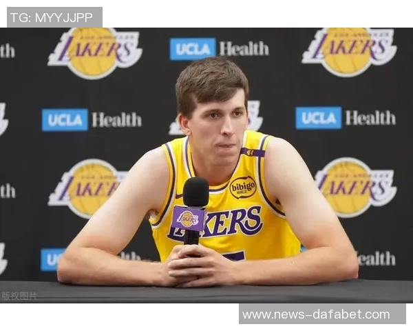 湖人训练营开局一周半磨合进度不如预期表现堪忧